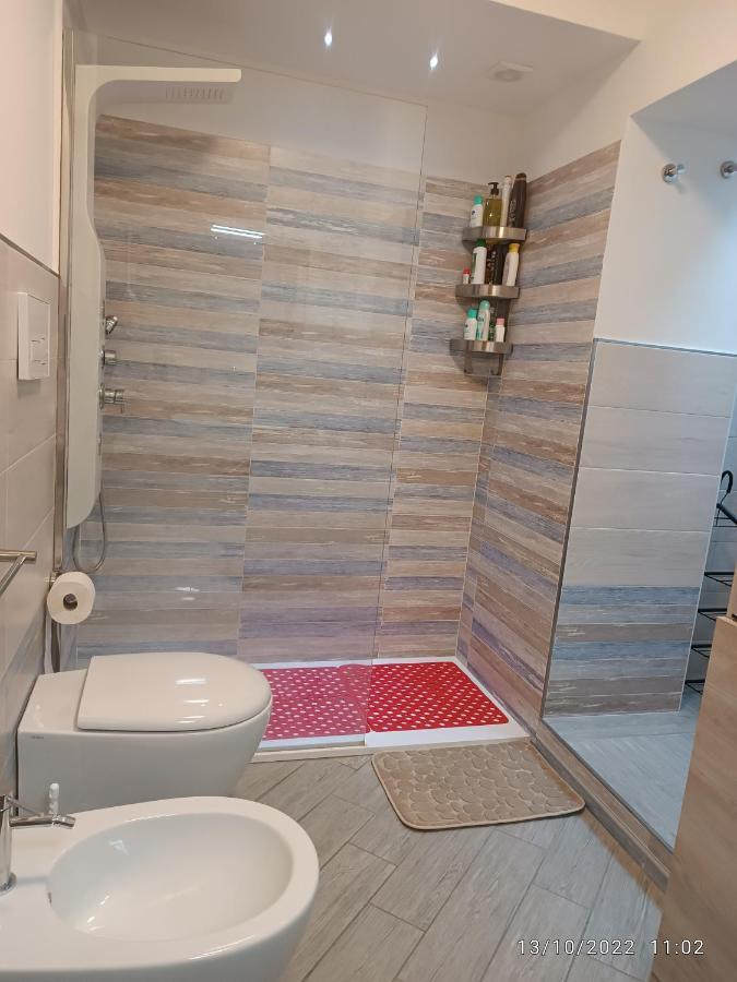 Ferienwohnung Tra Cielo E Mare Capo dʼOrlando Exterior foto