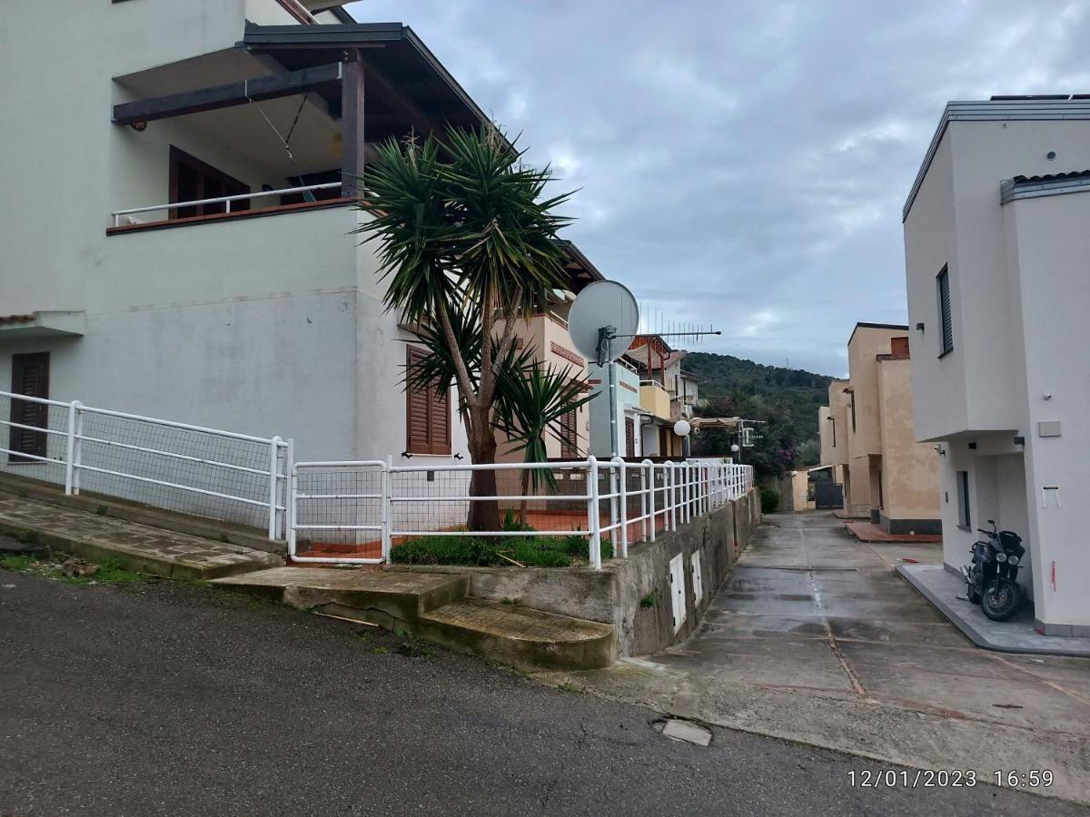 Ferienwohnung Tra Cielo E Mare Capo dʼOrlando Exterior foto