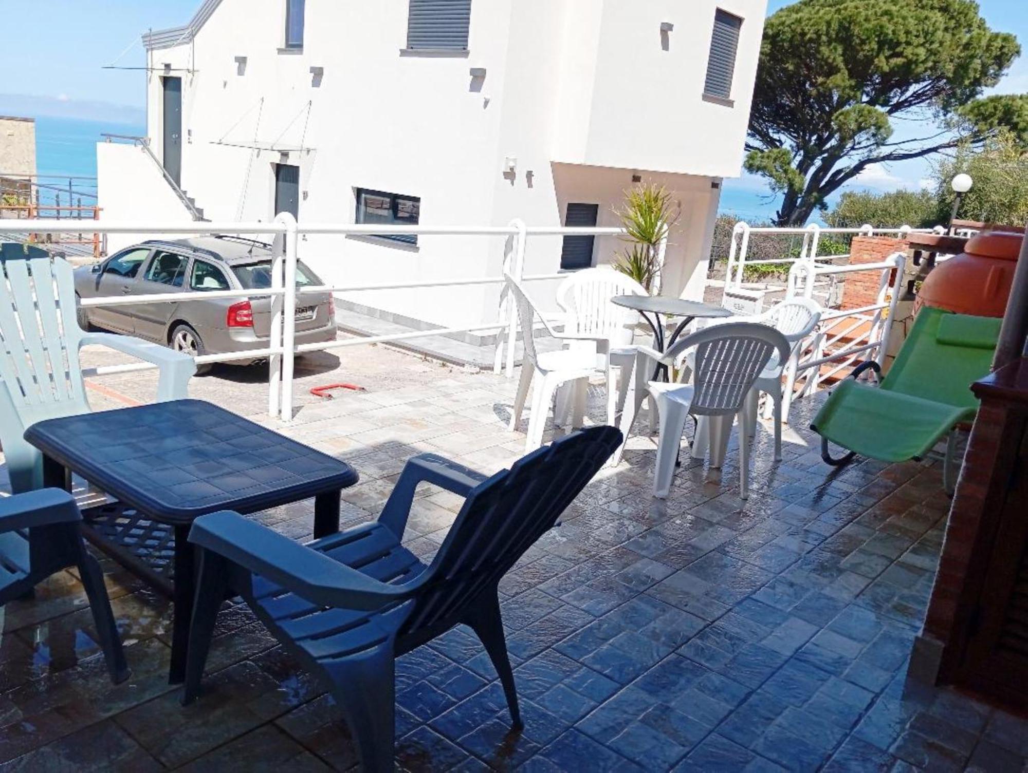 Ferienwohnung Tra Cielo E Mare Capo dʼOrlando Exterior foto